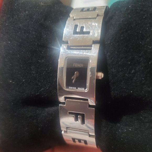 Fendi Watch Vintage Authentic main image 5